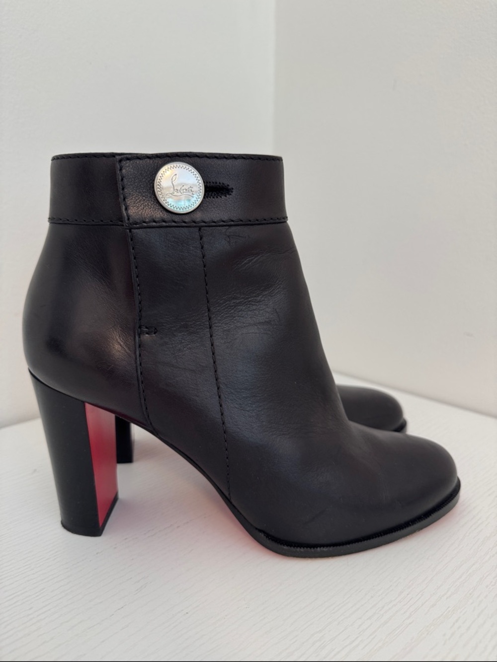 Christian Louboutin Black Leather Janis Button Leather Ankle Bootie Boot EU 39 - Picture 9 of 9